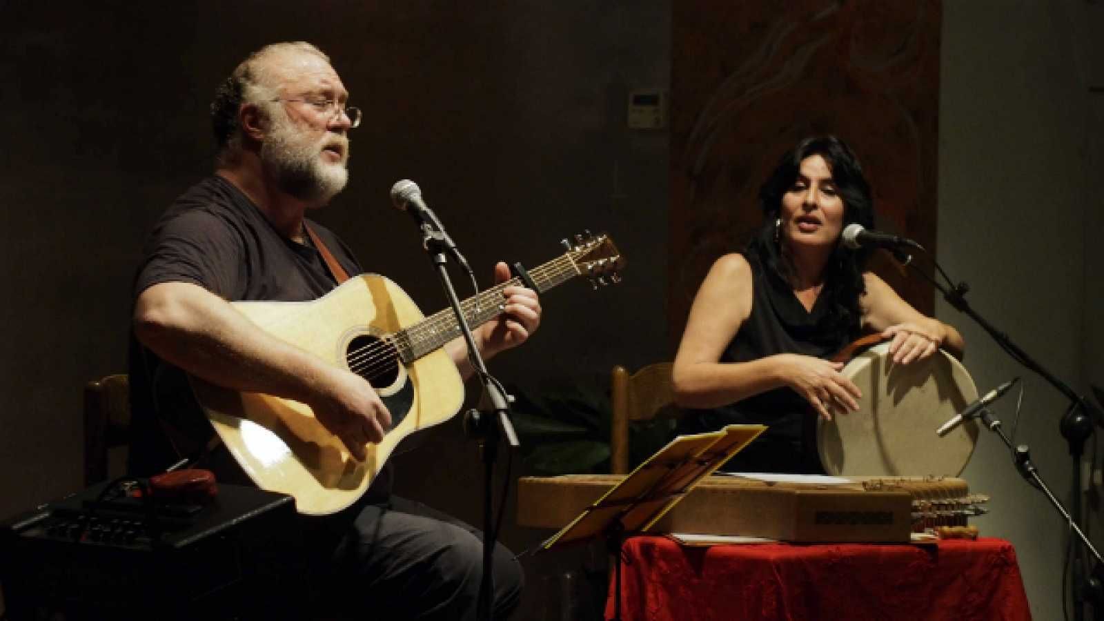 Javier Bergia y Begoña Olavide  son dos grandes talentos de la música.