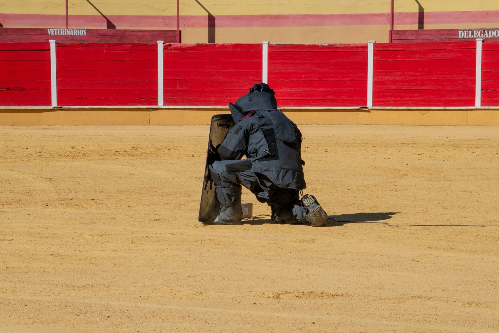 Galería | Así ha sido la jornada de puertas abiertas de la Policía Nacional en la Plaza de Toros de Motril