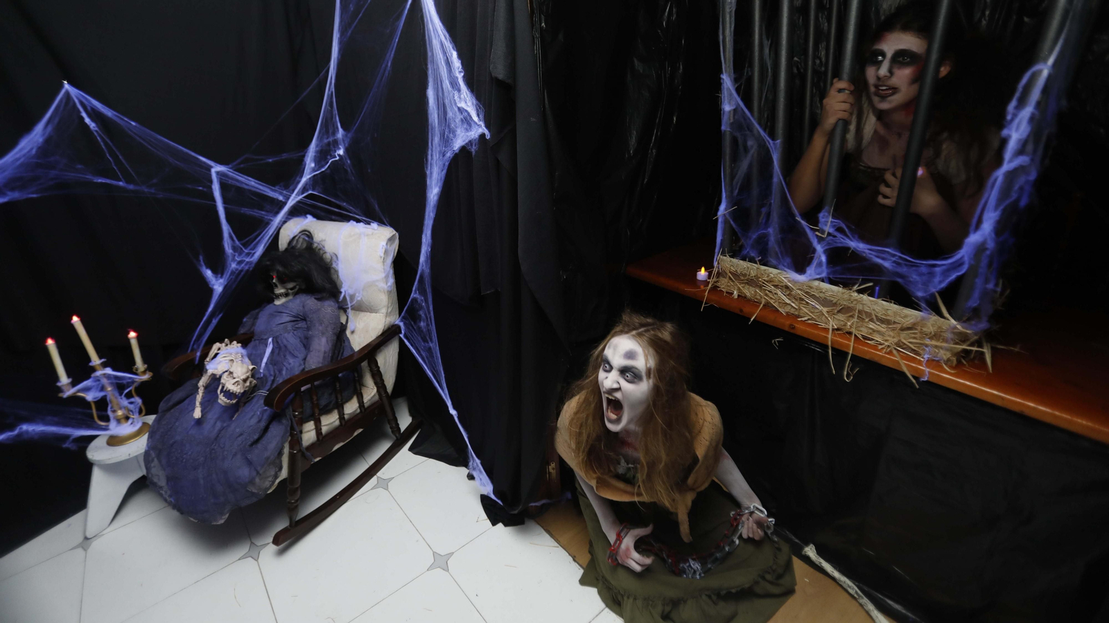 La noche de Halloween en la casa del terror