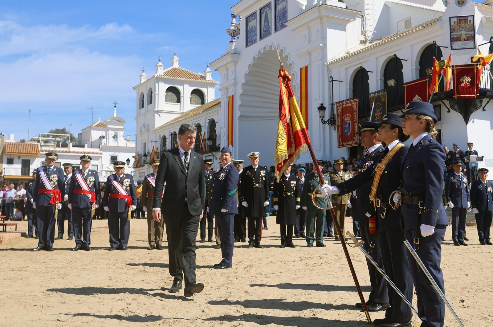 Imágenes del acto de Juramento o Promesa de Fidelidad a la Bandera Nacional en El Rocío