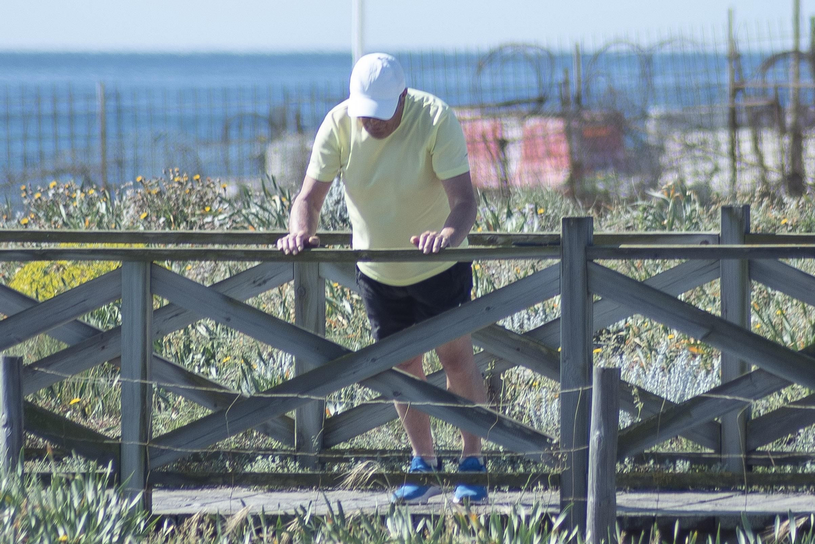 Fotos de gente practicando deporte al aire libre en La Línea