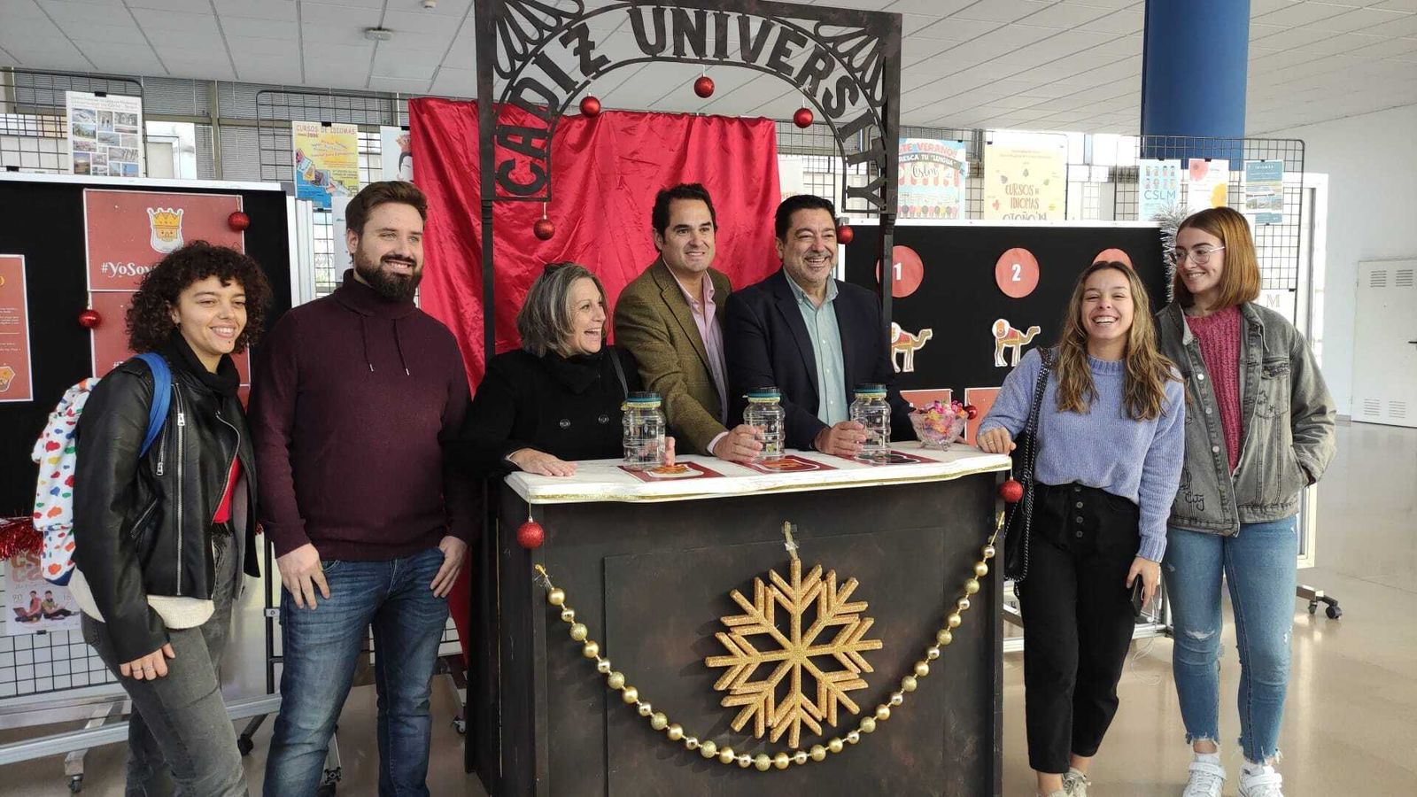 Los Reyes Magos de Jerez siguen visitando empresas solidarias
