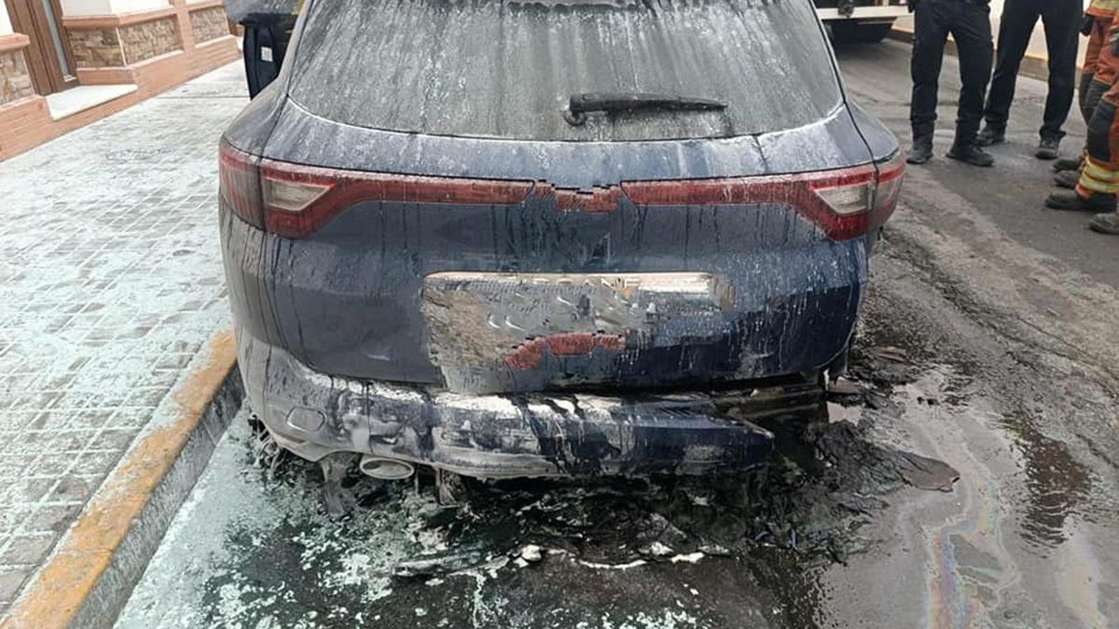 La parte trasera del vehículo.