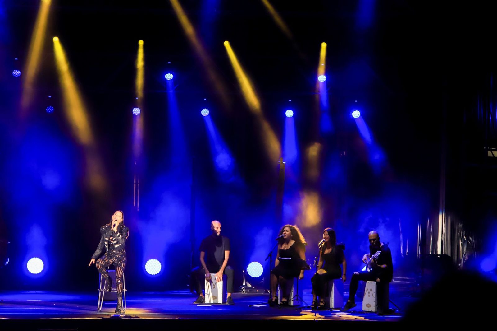 India Martínez hace vibrar Las Copas