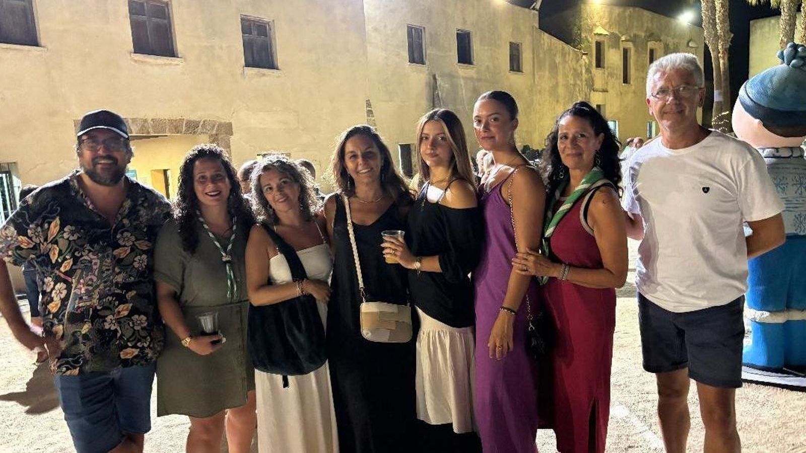 Chacho Giráldez, Ana Fuentes, Elisa Pérez, María Gestoso, Ana y María Derqui, May Pérez y Carlos Derqui.