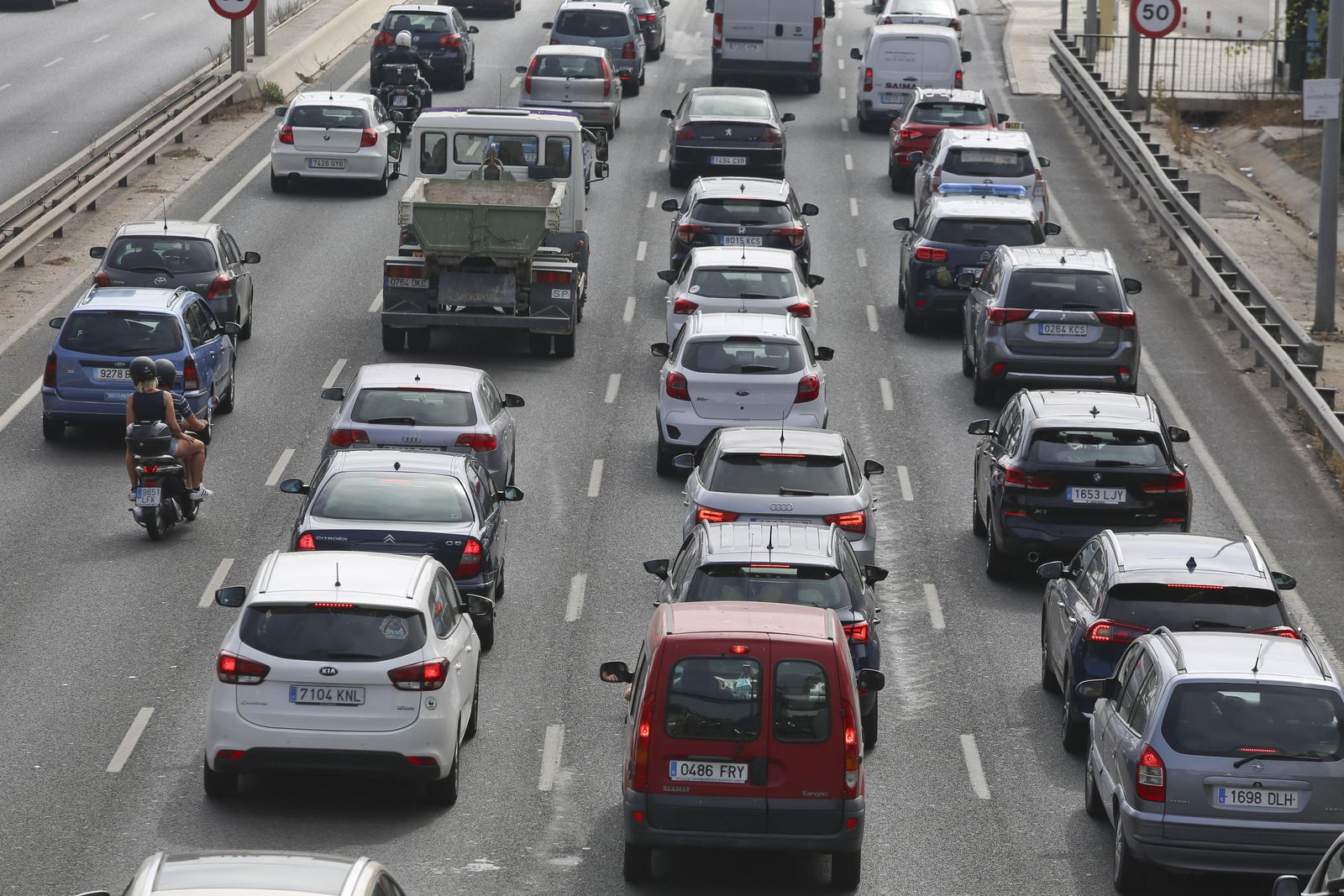 Aspecto de las carreteras malagueñas en el primer día de la operación salida.