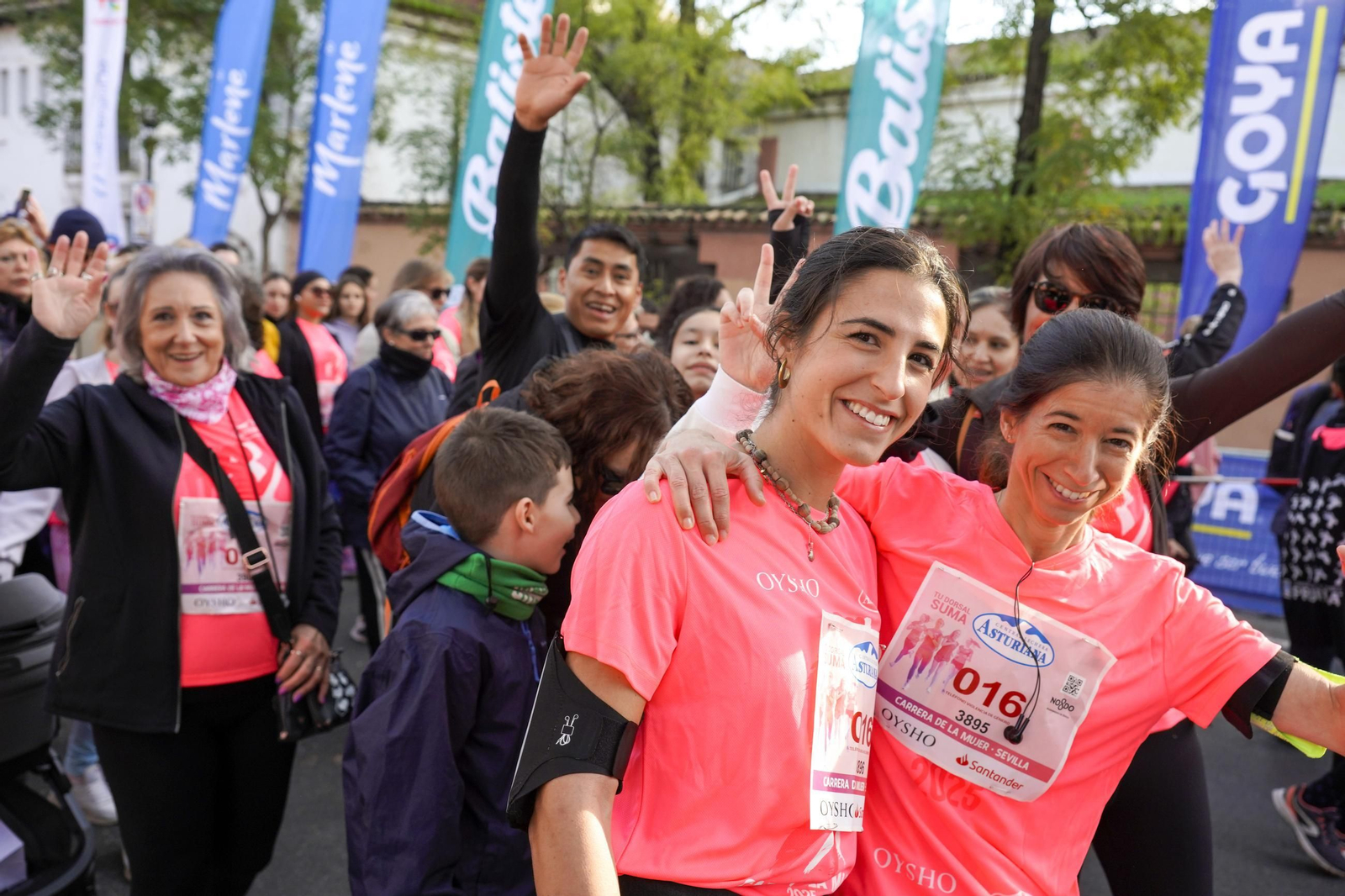 Búscate en las fotos de la Carrera de la Mujer de Sevilla