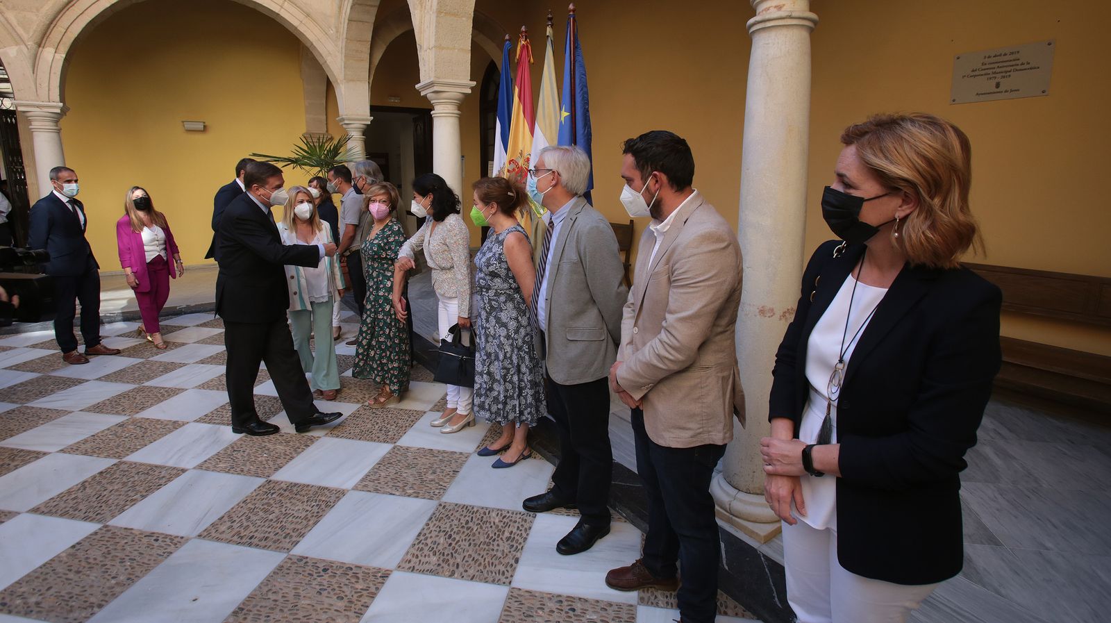 El ministro de agricultura Luis Planas visita Jerez y la yeguada del Hierro del Bocado