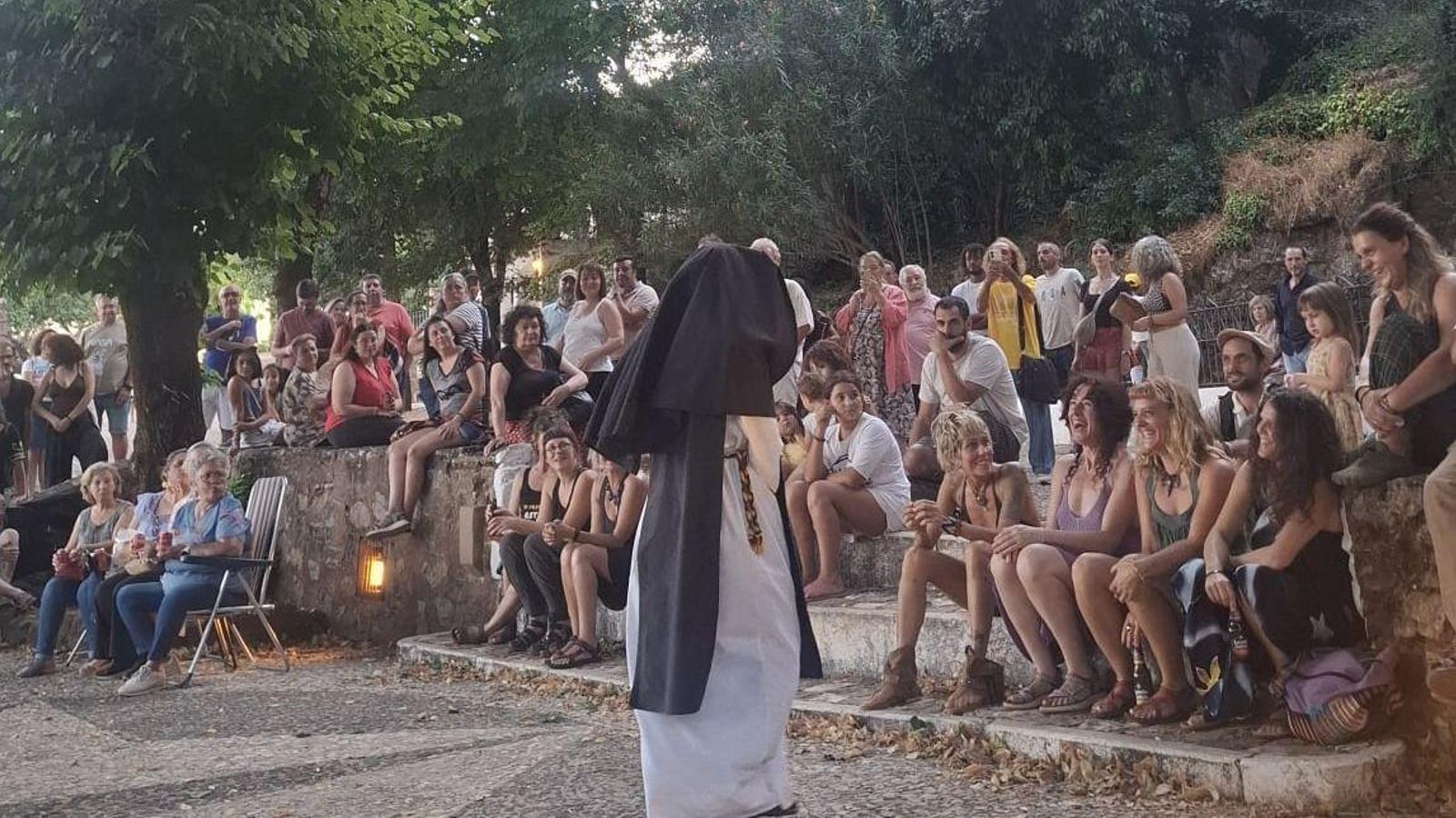 Actuación en el municipio de Alájar durante su Noche en Blanco.