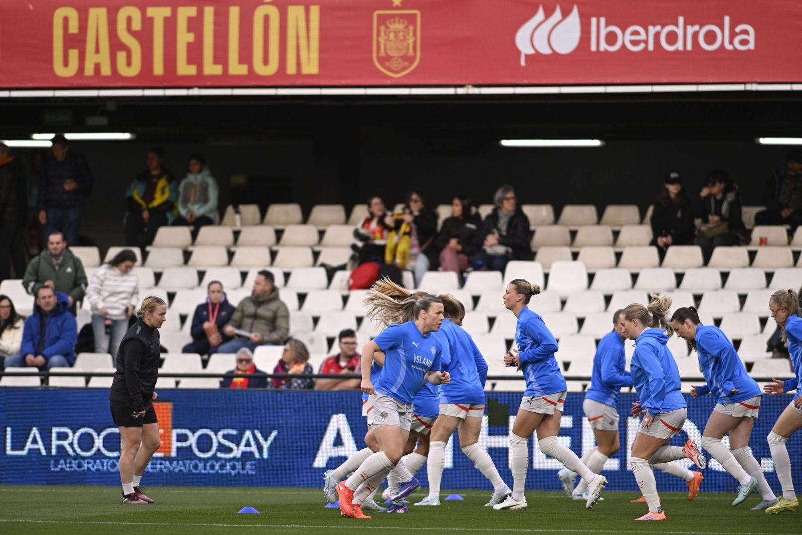 Las fotos del España-Islandia de fútbol femenino