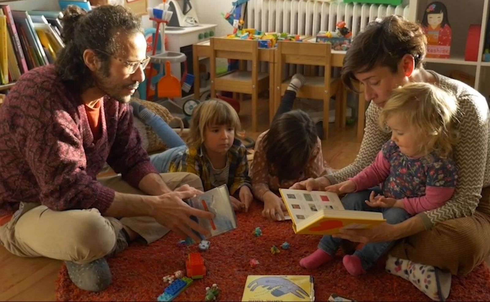 Entrelibros estrena documental sobre los beneficios de la lectura en voz alta