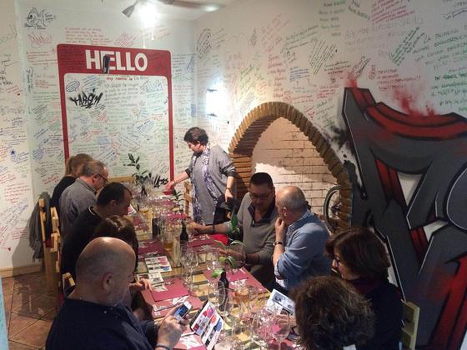 Fusión en Cocina 33. Este restaurante de la Ribera destaca por la cocina fusión, de manera que une la gastronomía cordobesa con la cocina callejera, todo ello con una peculiar decoración.

Foto: El Día