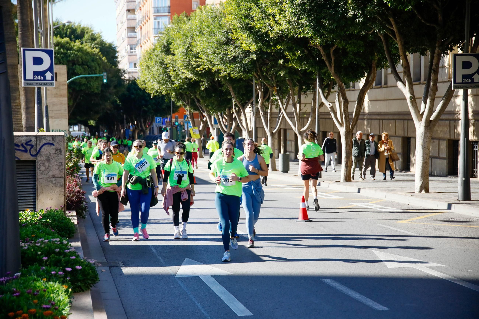 Imágenes de la Carrera contra el Cáncer de Almería