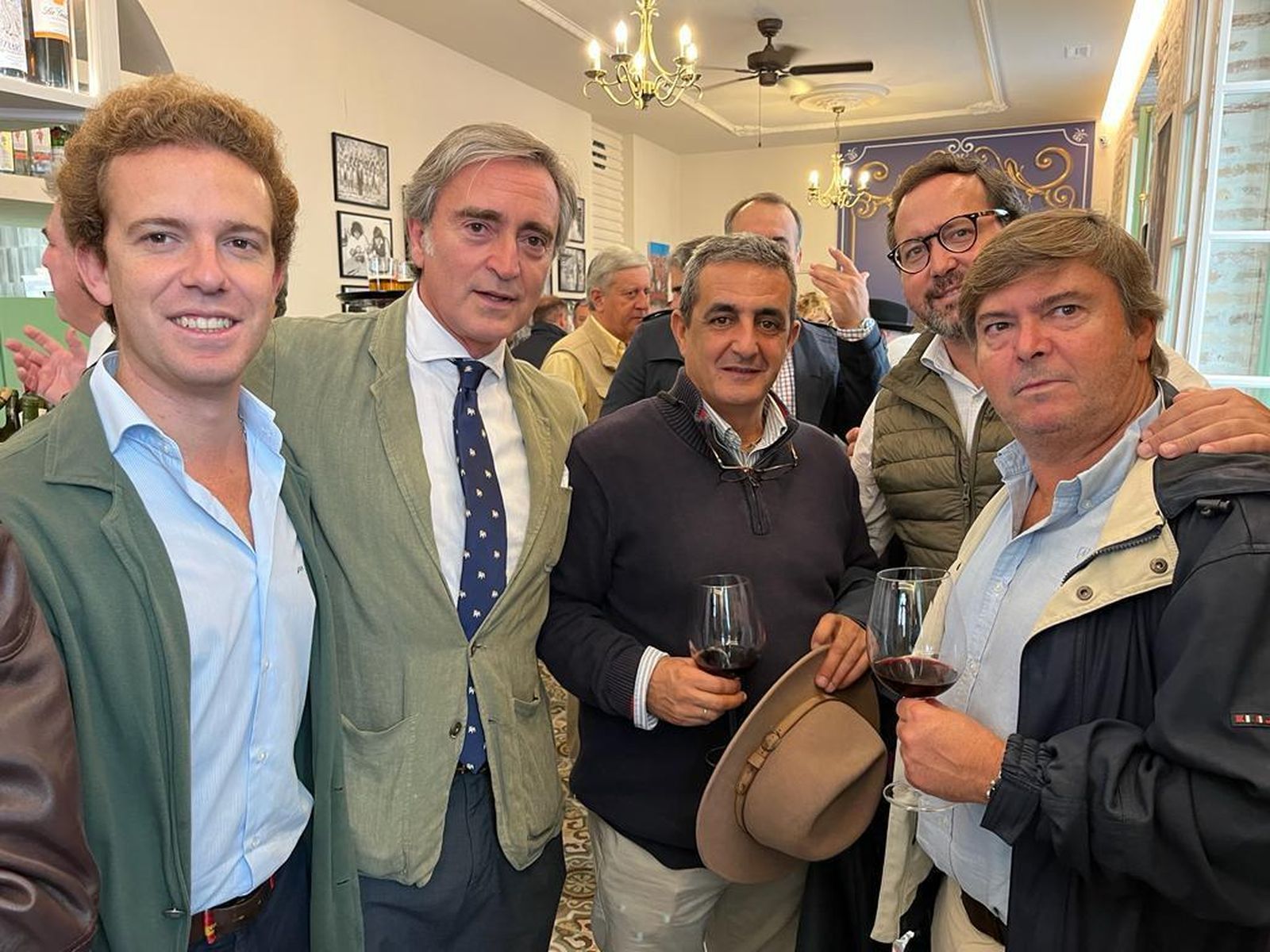 Las imágenes de la inauguración del Bar Las Banderas.