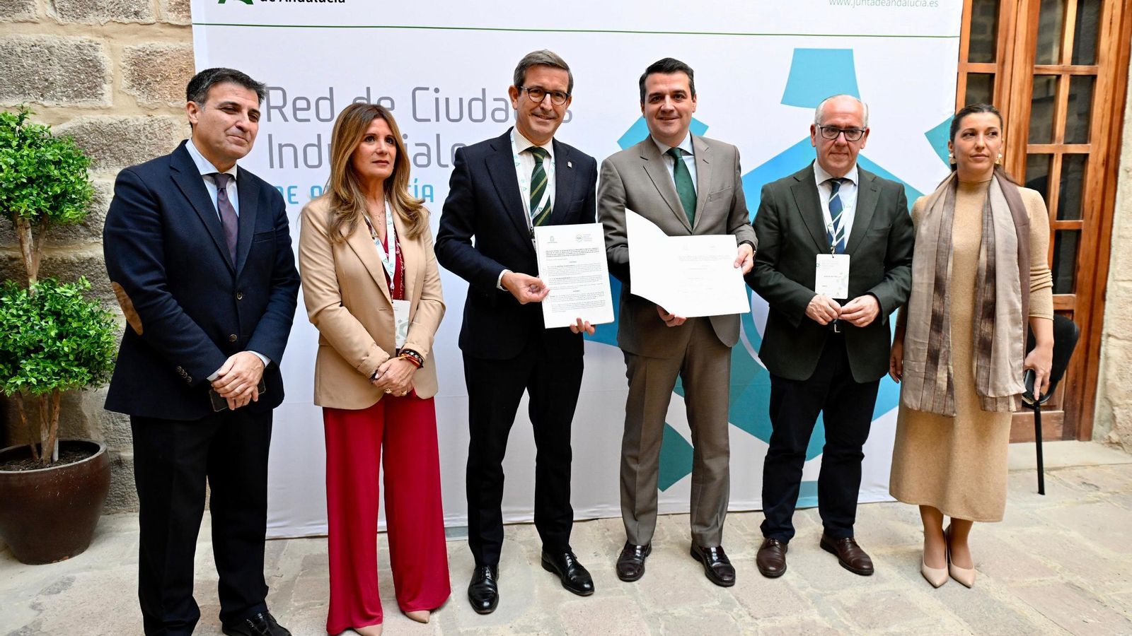 Representación de las instituciones implicadas durante este encuentro.