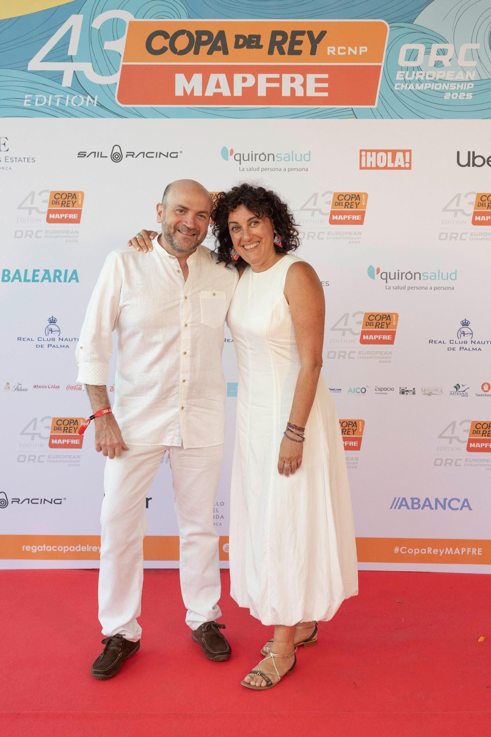 Búscate en el Cóctel de Blanco de la Copa del Rey Mapfre de vela