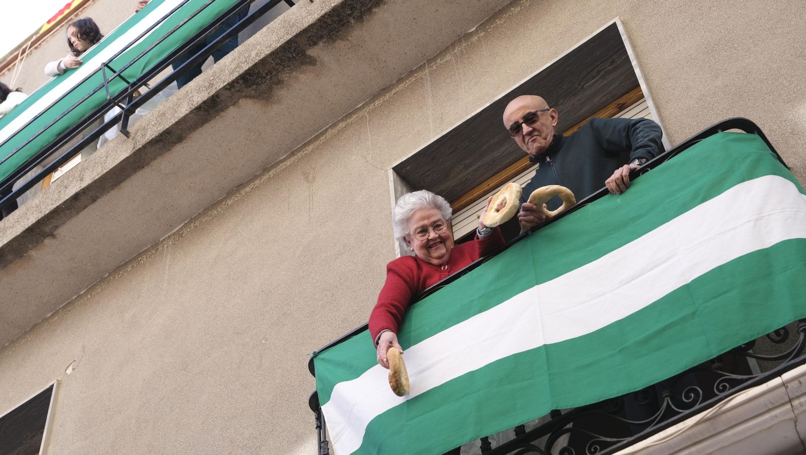 Procesión de San Sebastián y tirada de roscos en Lubrín, en imágenes