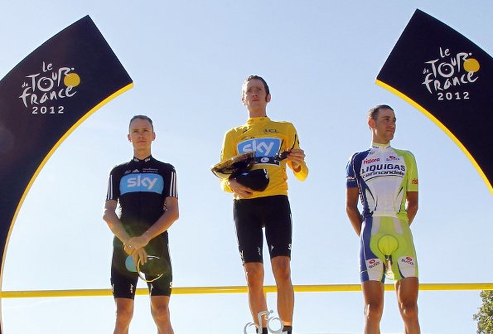 Wiggins rompe la maldición británica en París