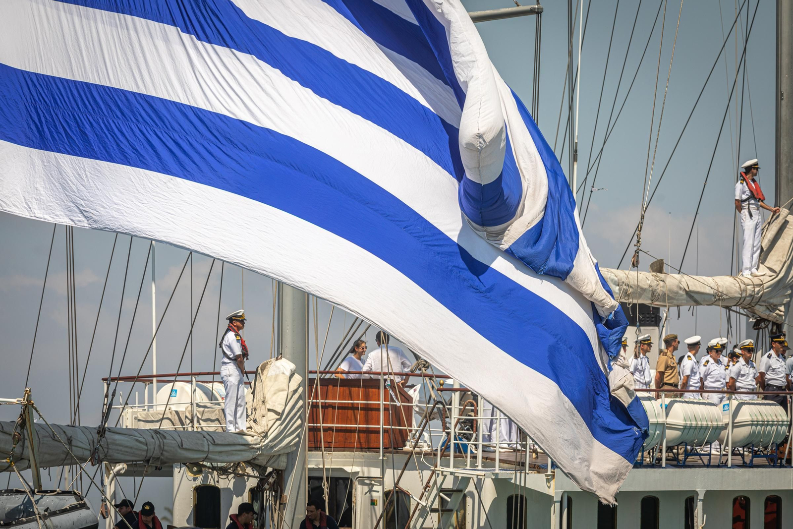 Imágenes de la parada naval desde el mar
