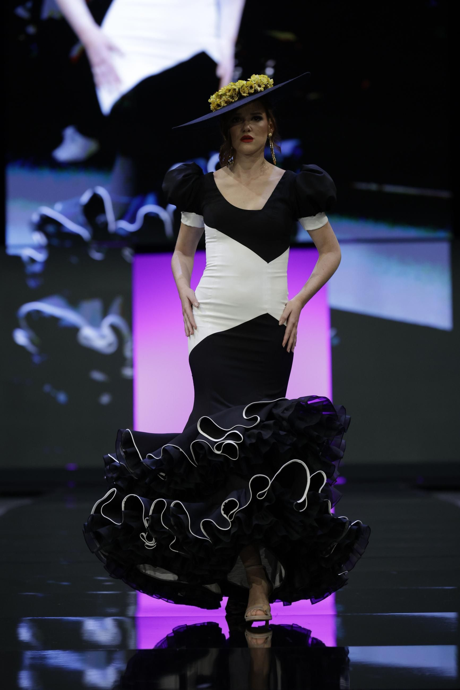 Desfile de Hermanas Serrano en SIMOF 2025, todas las fotos