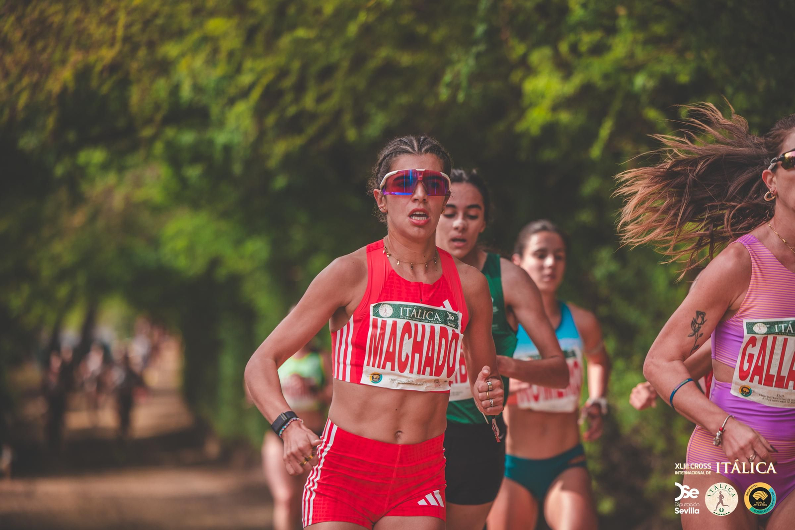 Búscate en las fotos del Cross de Itálica 2025 | 11