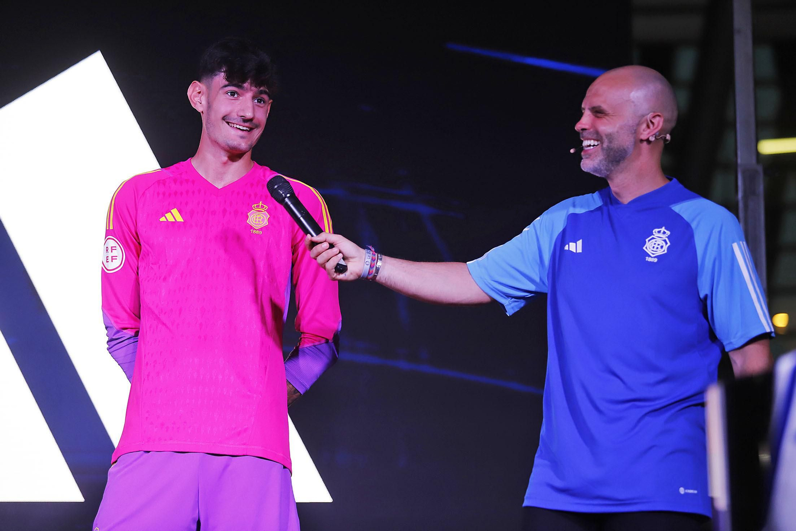 Imágenes de las nuevas equipaciones del Recreativo de Huelva para la temporada 2023/24