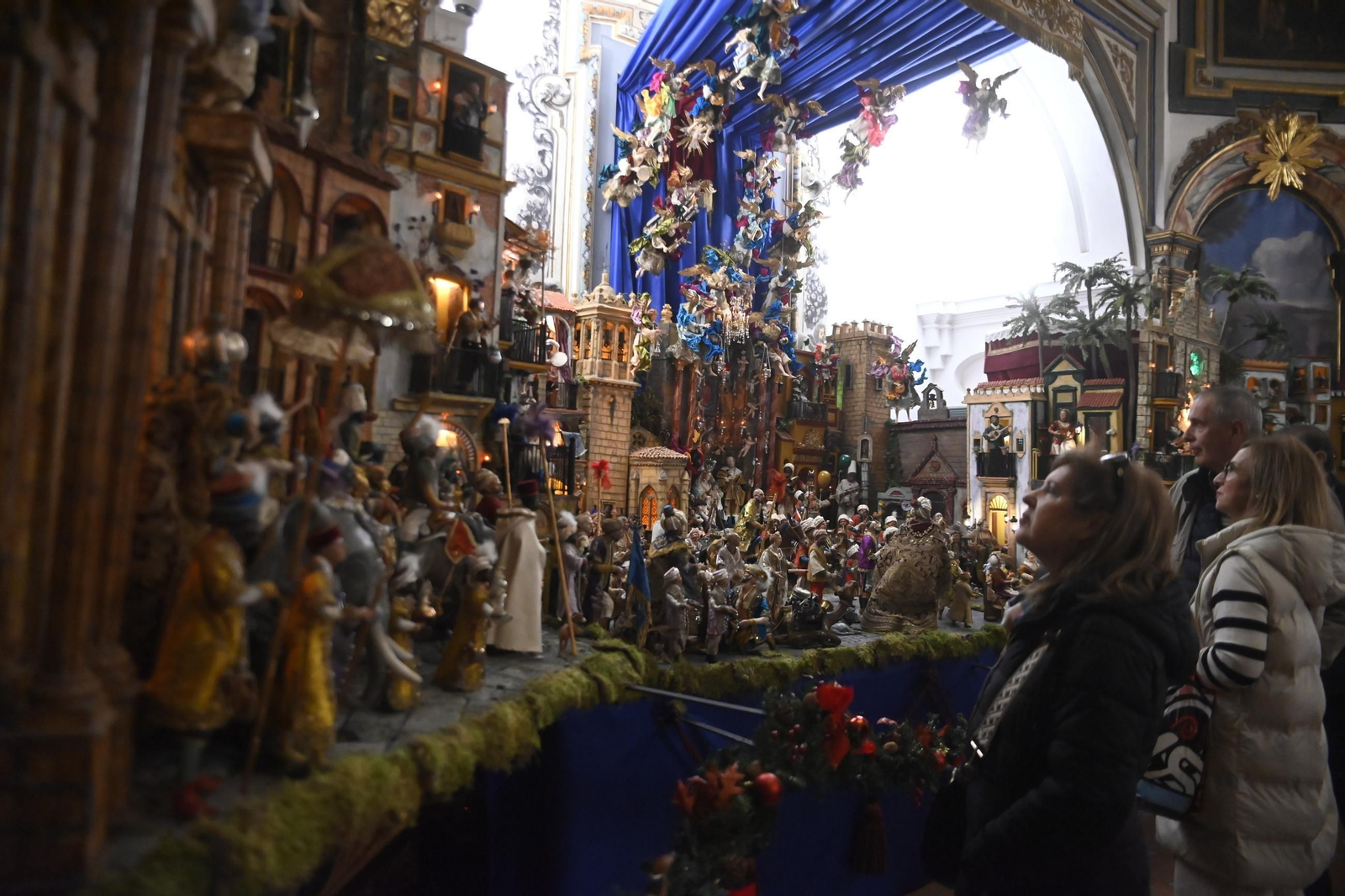 Un paseo por los belenes de Navidad de Córdoba, en imágenes