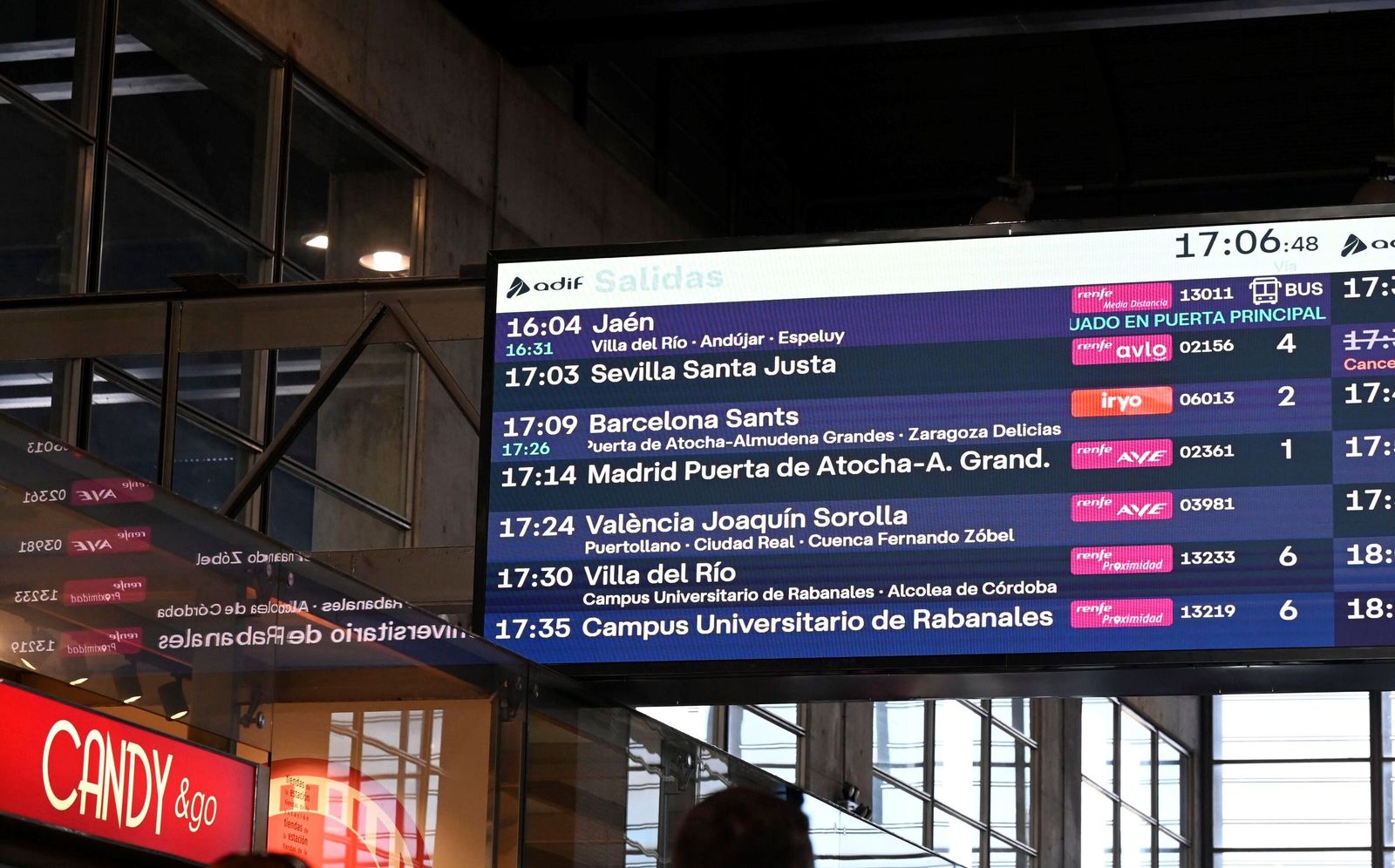 La estación de tren de Córdoba recupera la normalidad