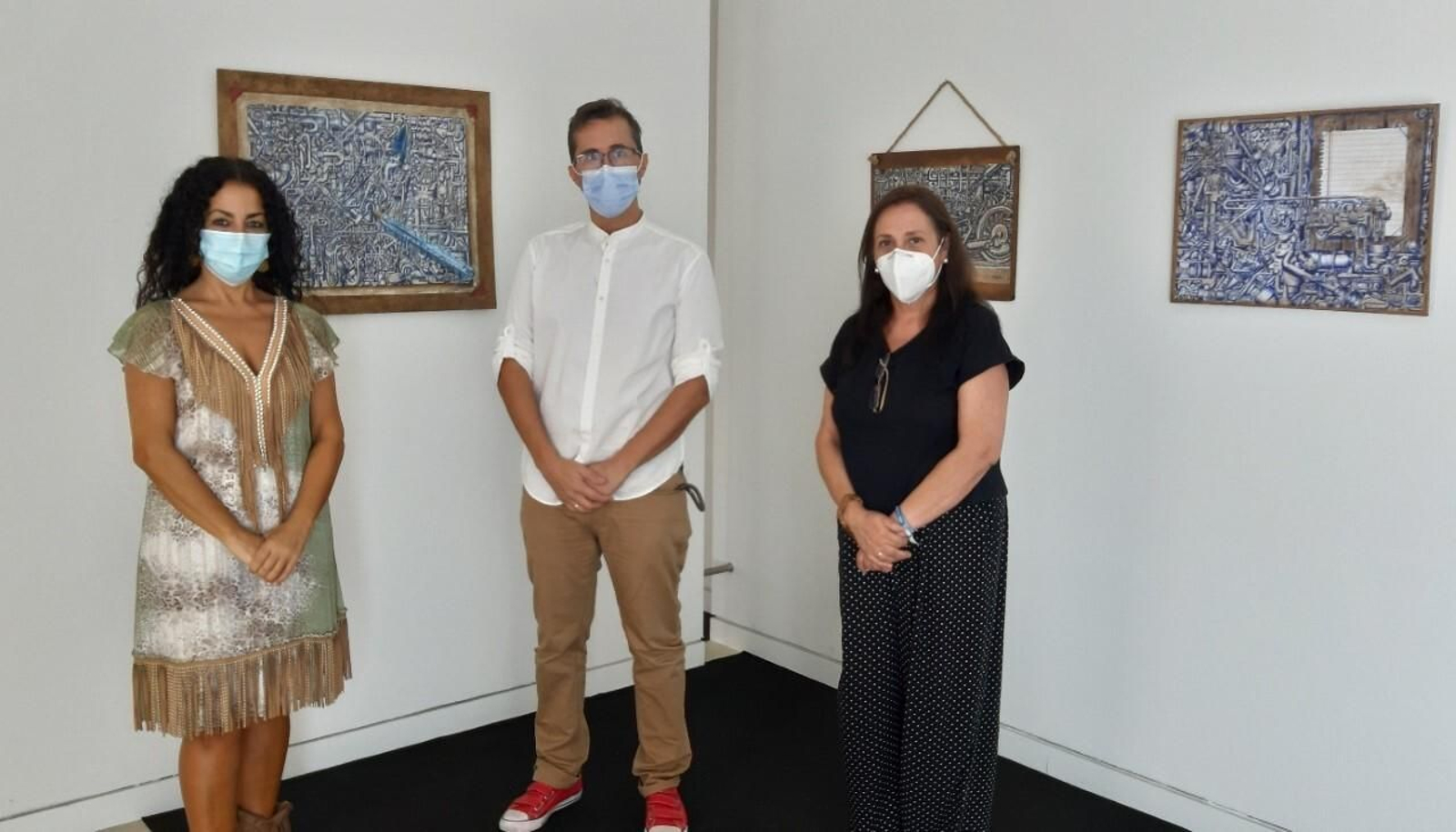 Alvaro Moreno, junto a Encarnación Sánchez y Mercedes Corbacho