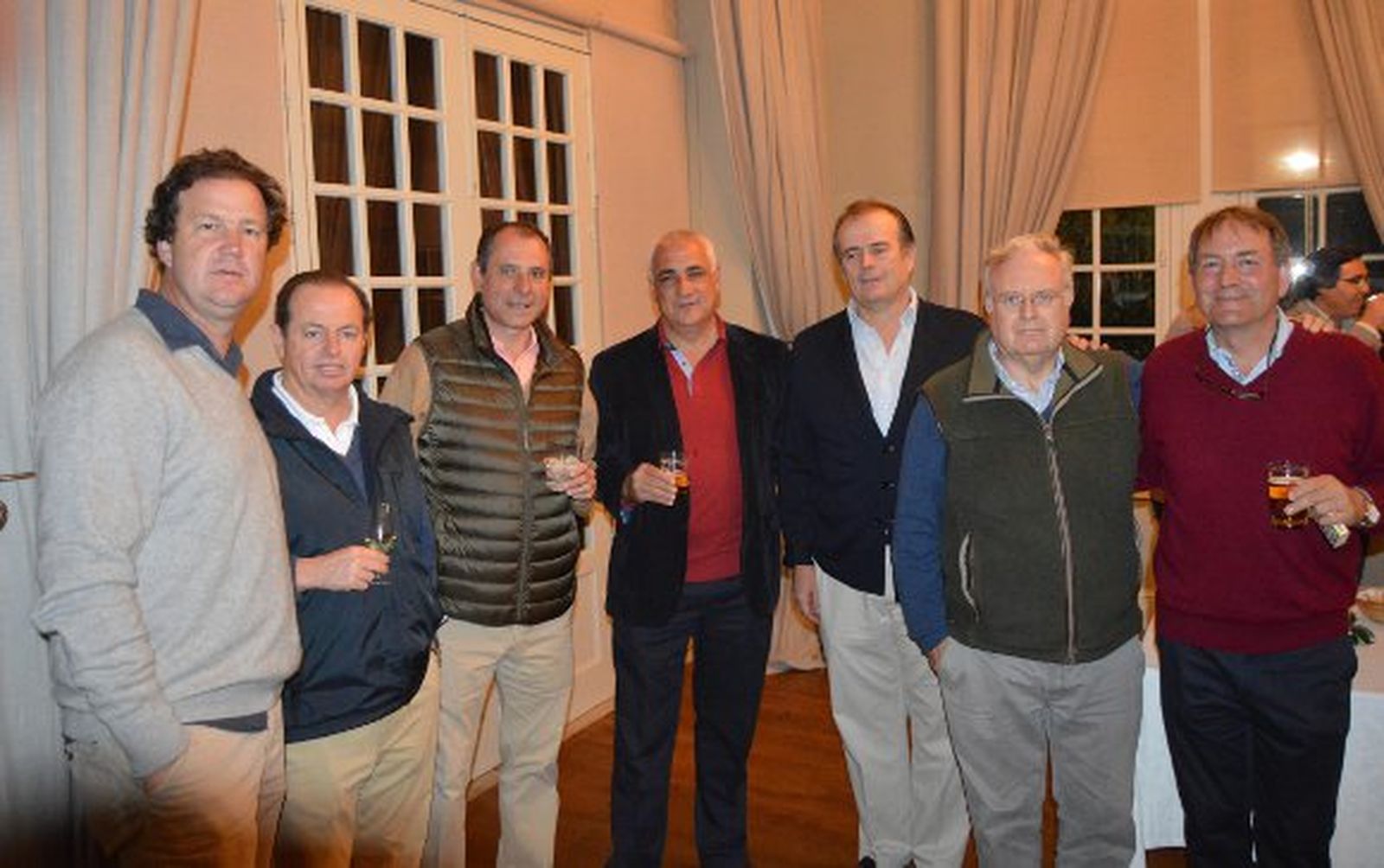Iván Bohórquez, Antonio Camacho, Pablo Guerrero, Rafael de la Calle, Alfonso Osborne, conde de Osborne y Wiliam Floistad.

Foto: Ignacio Casas de Ciria