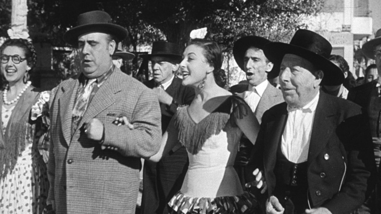 Una imagen de 'Bienvenido Mr. Marshall' (1953), de Luis Gª Berlanga.