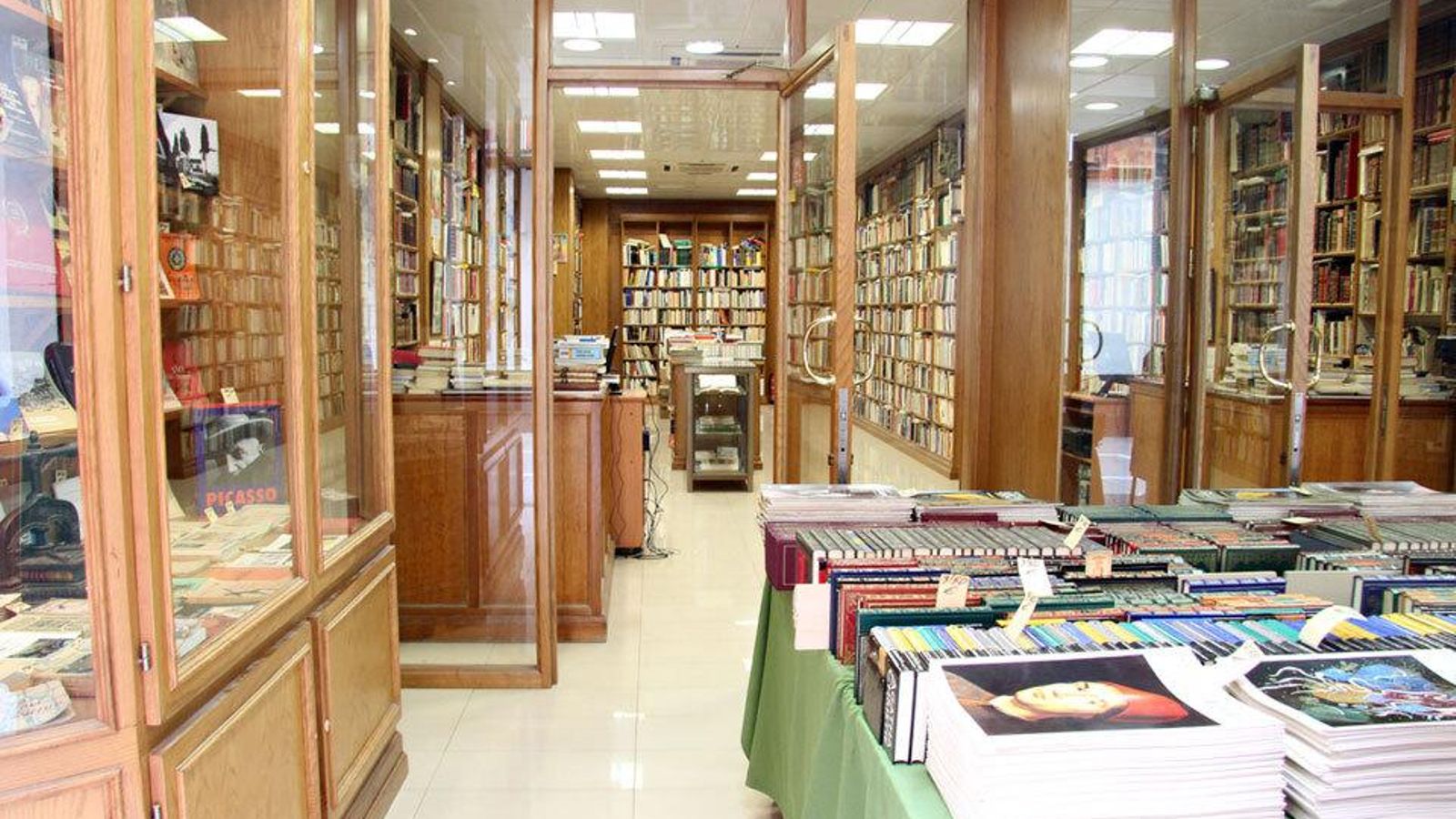 Librería Atlas