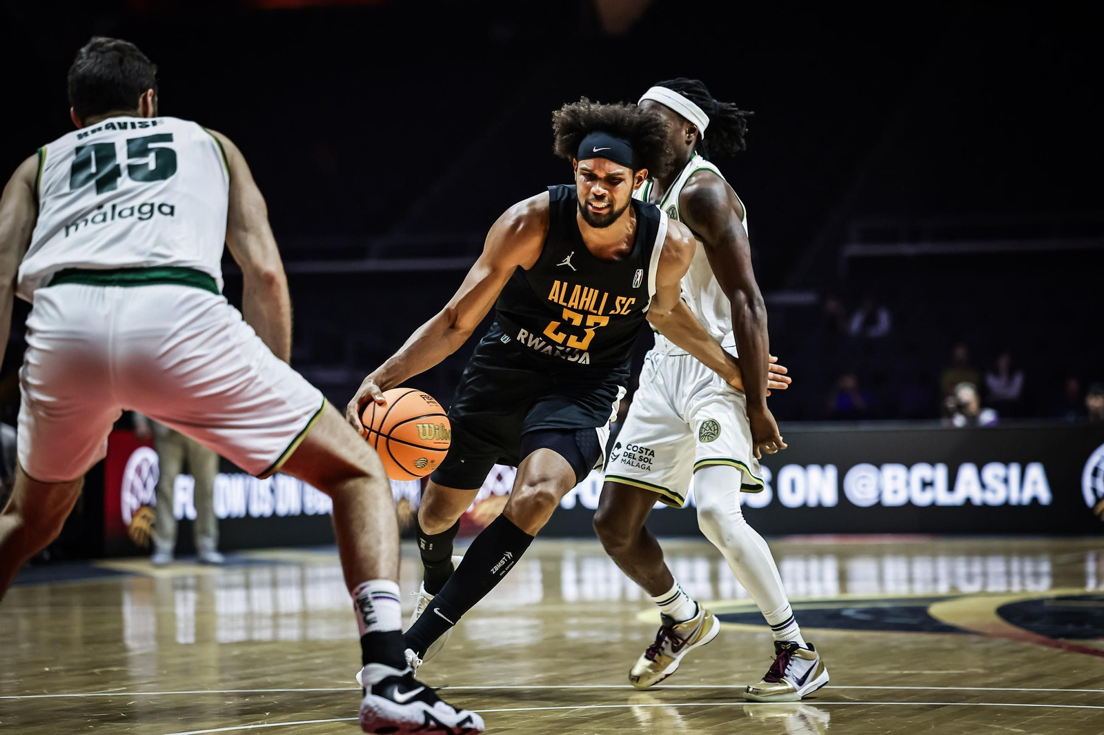Las fotos del Unicaja - Al Ahli de la Copa Intercontinental de baloncesto