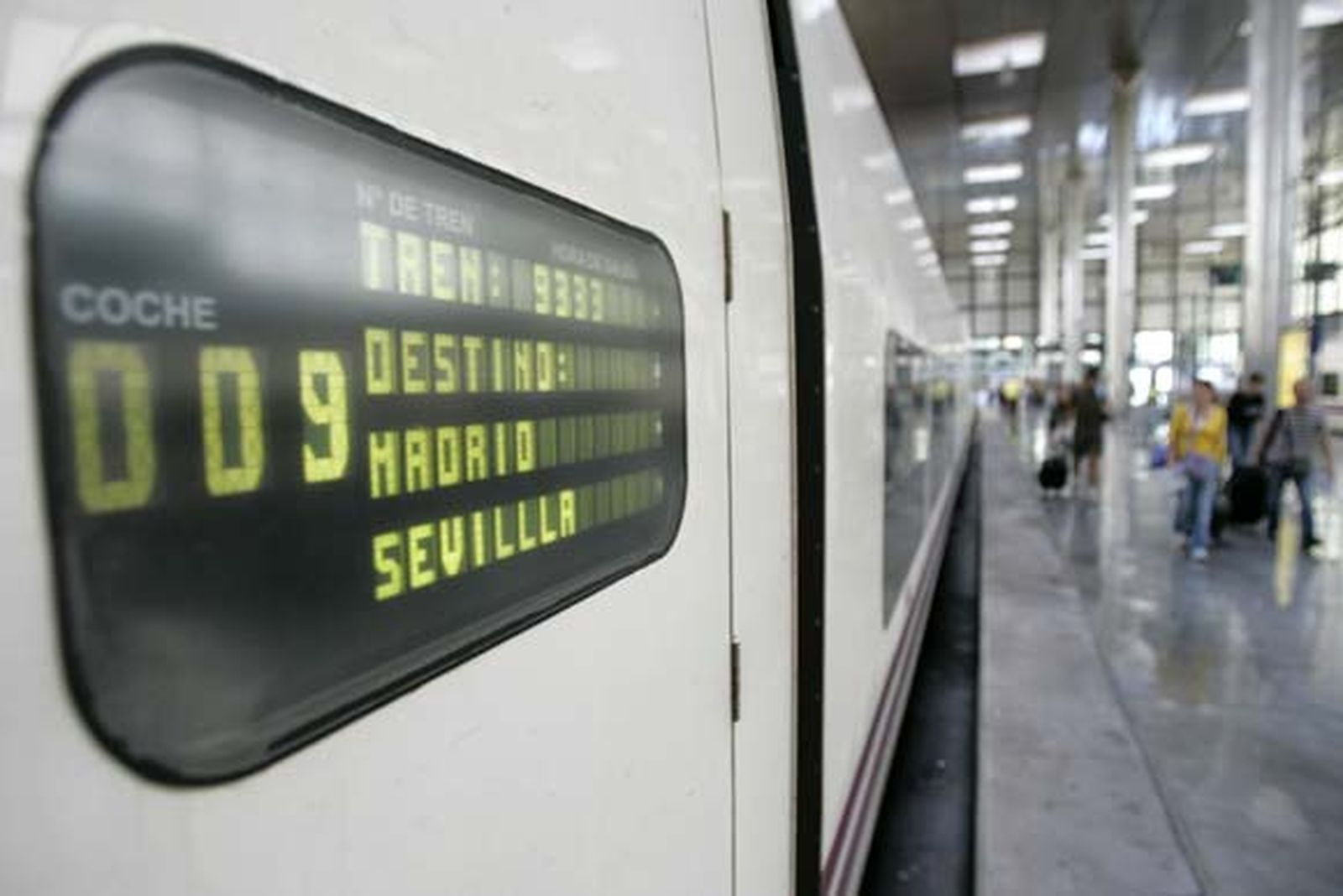 Renfe refuerza las plazas durante el fin de semana de Carnaval