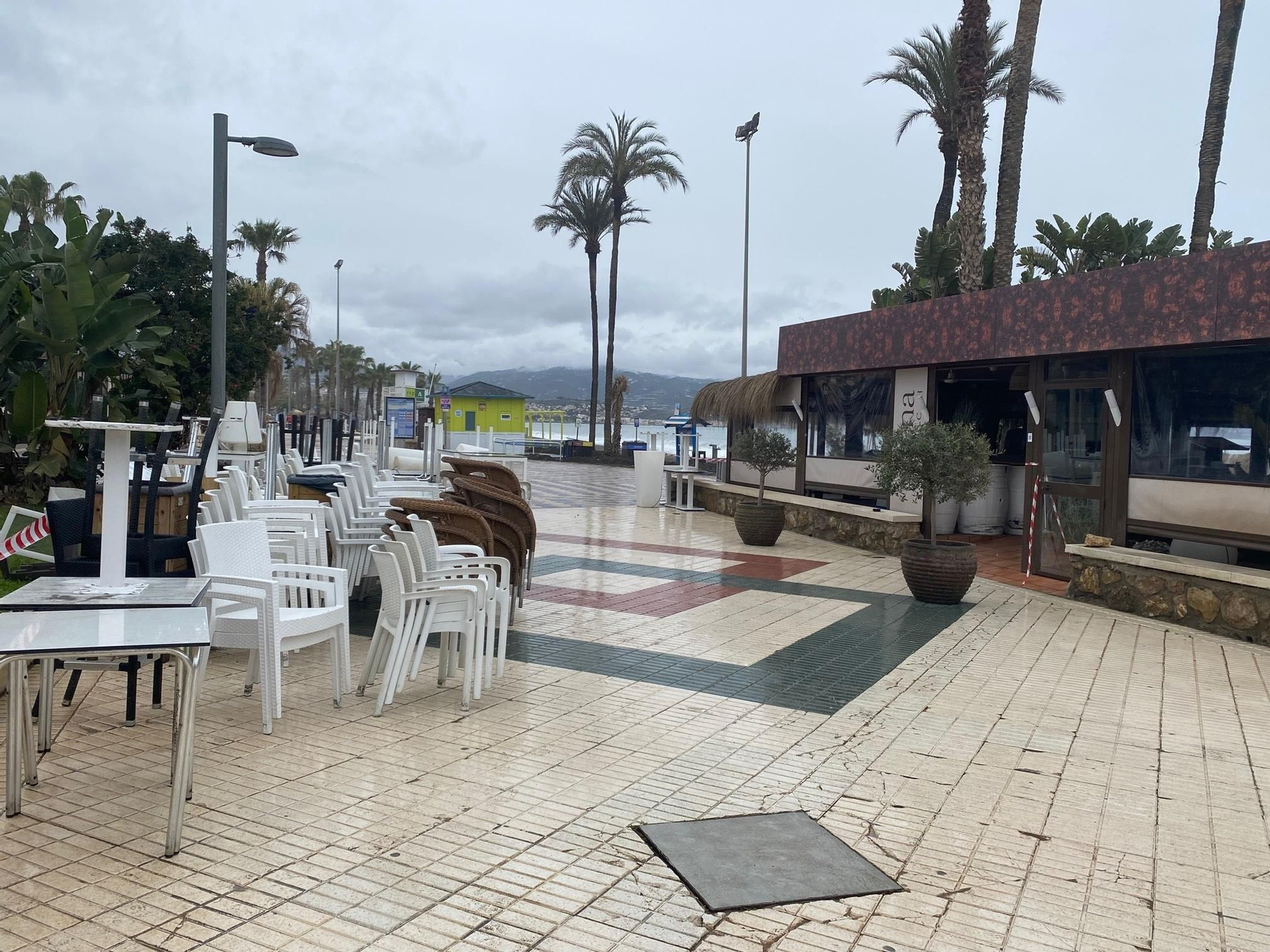 Los destrozos del temporal en las playas de la Axarquía, en fotos
