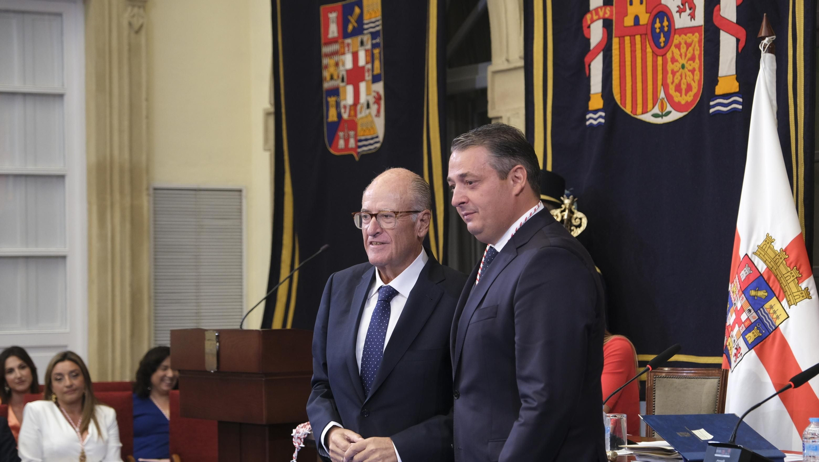 Imágenes del acto de constitución de la Diputación de Almería