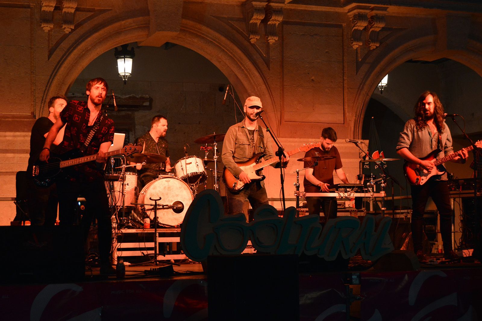 Linqae fue el grupo invitado el pasado viernes en la Plaza Vieja.