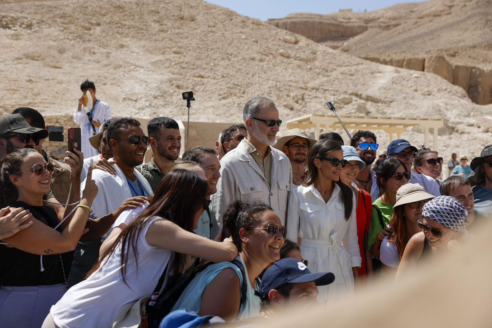 Las fotos de la visita de don Felipe y doña Letizia al Valle de los Reyes de Egipto, en Luxor
