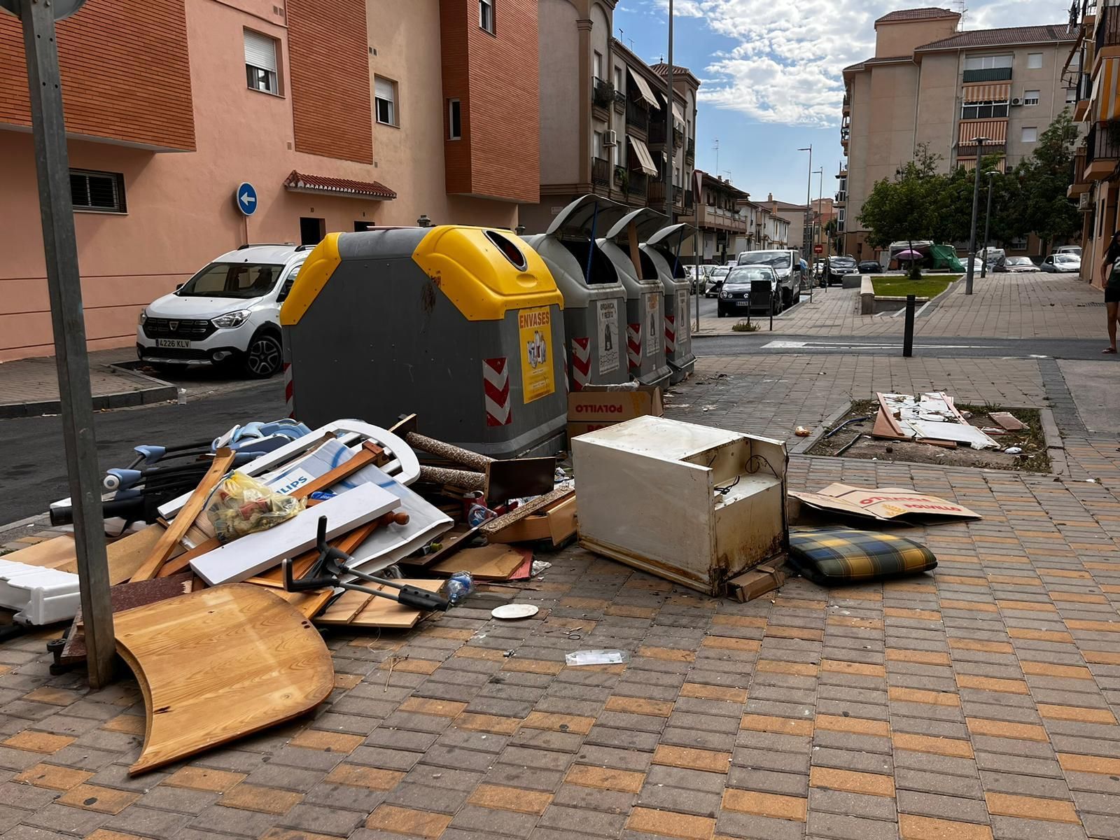El PSOE de Motril denuncia la situación "insostenible" y "suciedad extrema" en dos calles del municipio
