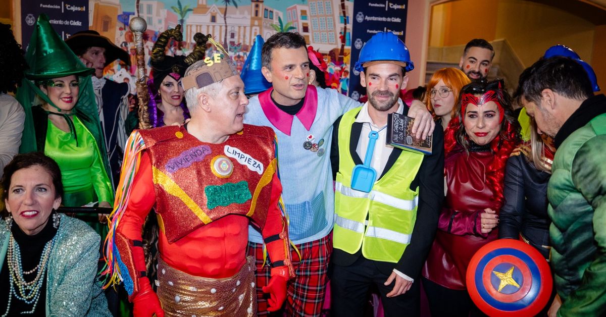 El alcalde de Cádiz: "Intuyo que el año que viene, que es de elecciones, me caerán algunas coplas más"