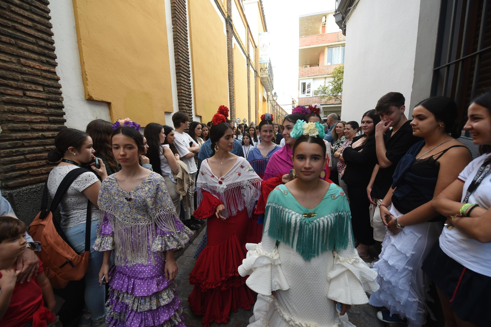La procesión del colegio Divina Pastora de Córdoba con su Virgen, en imágenes
