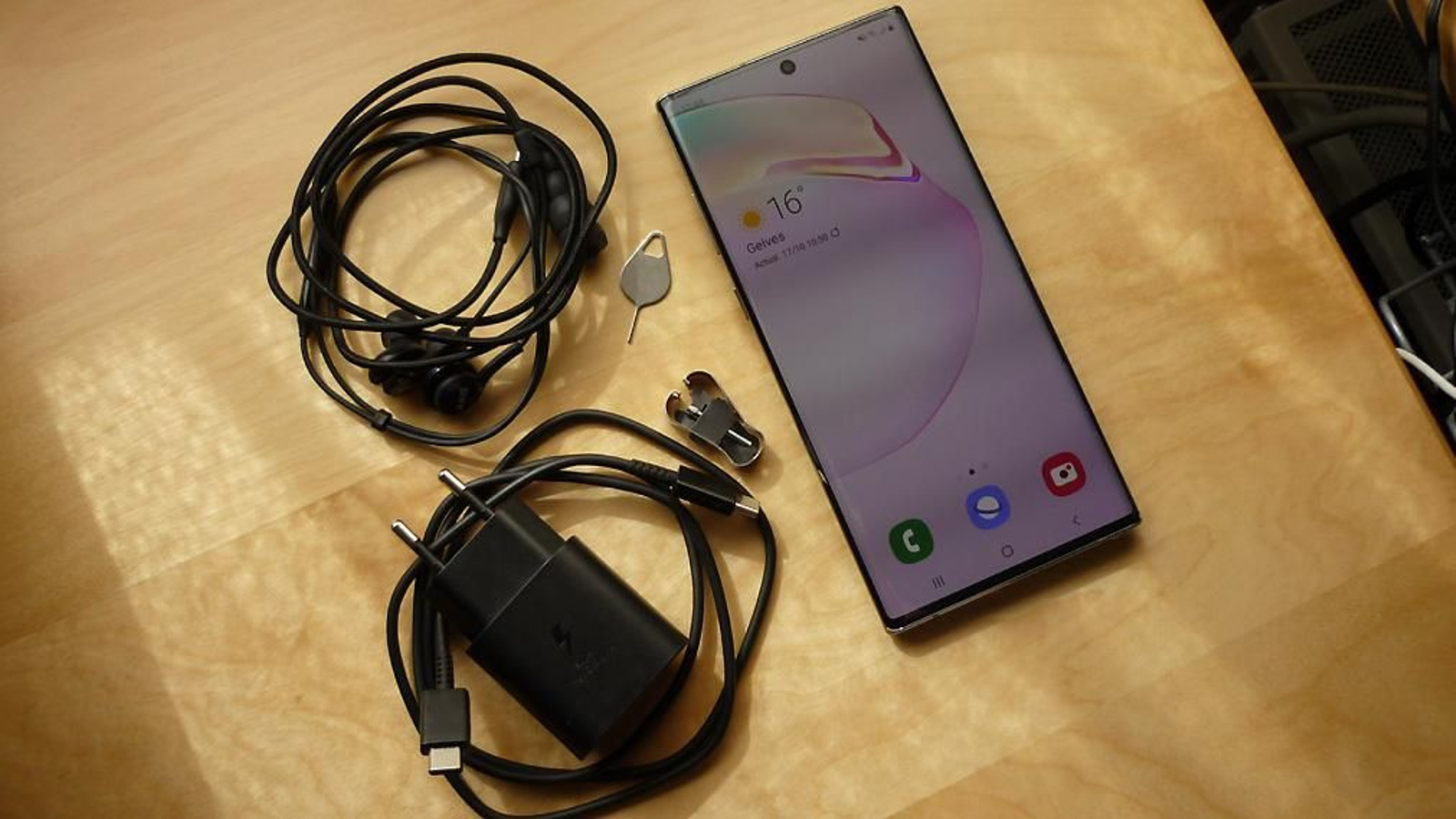 Análisis del Samsung Galaxy Note10+ - Contenido de la caja