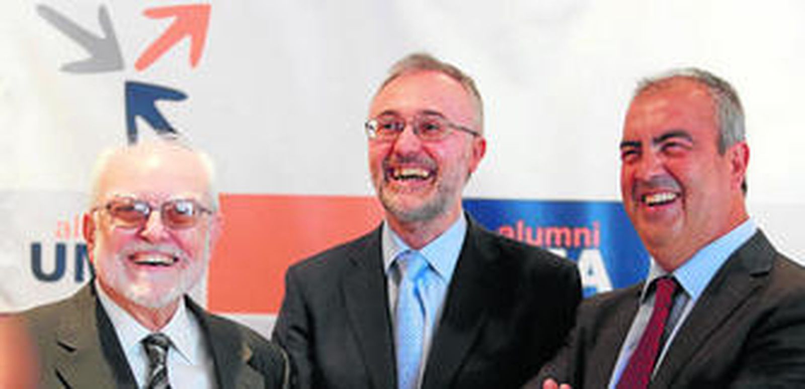 Alfredo Blanes, Salvador Díaz y Carlos de las Heras, ayer, al término del acto.