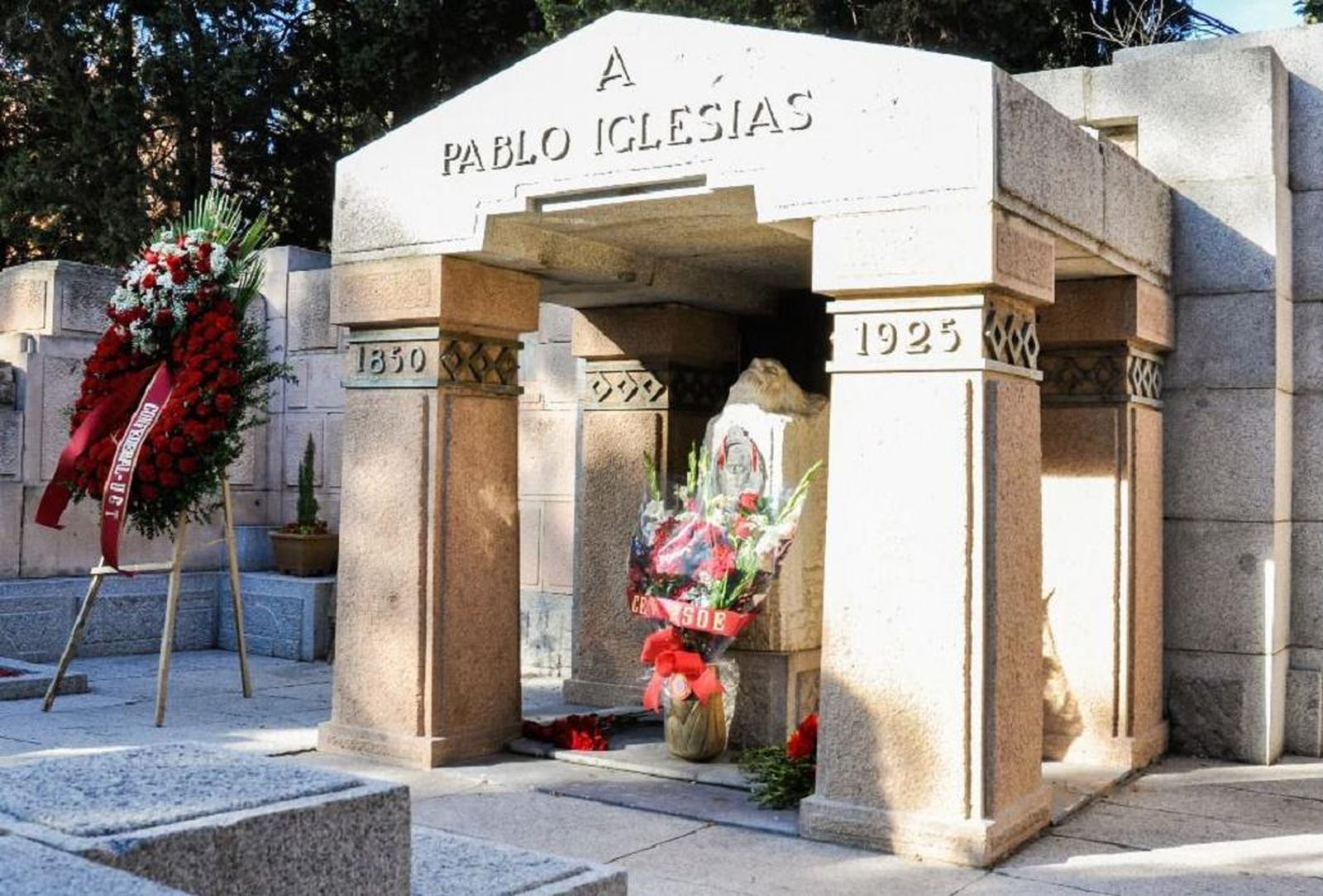 Imagen de archivo de la tumba de Pablo Iglesias