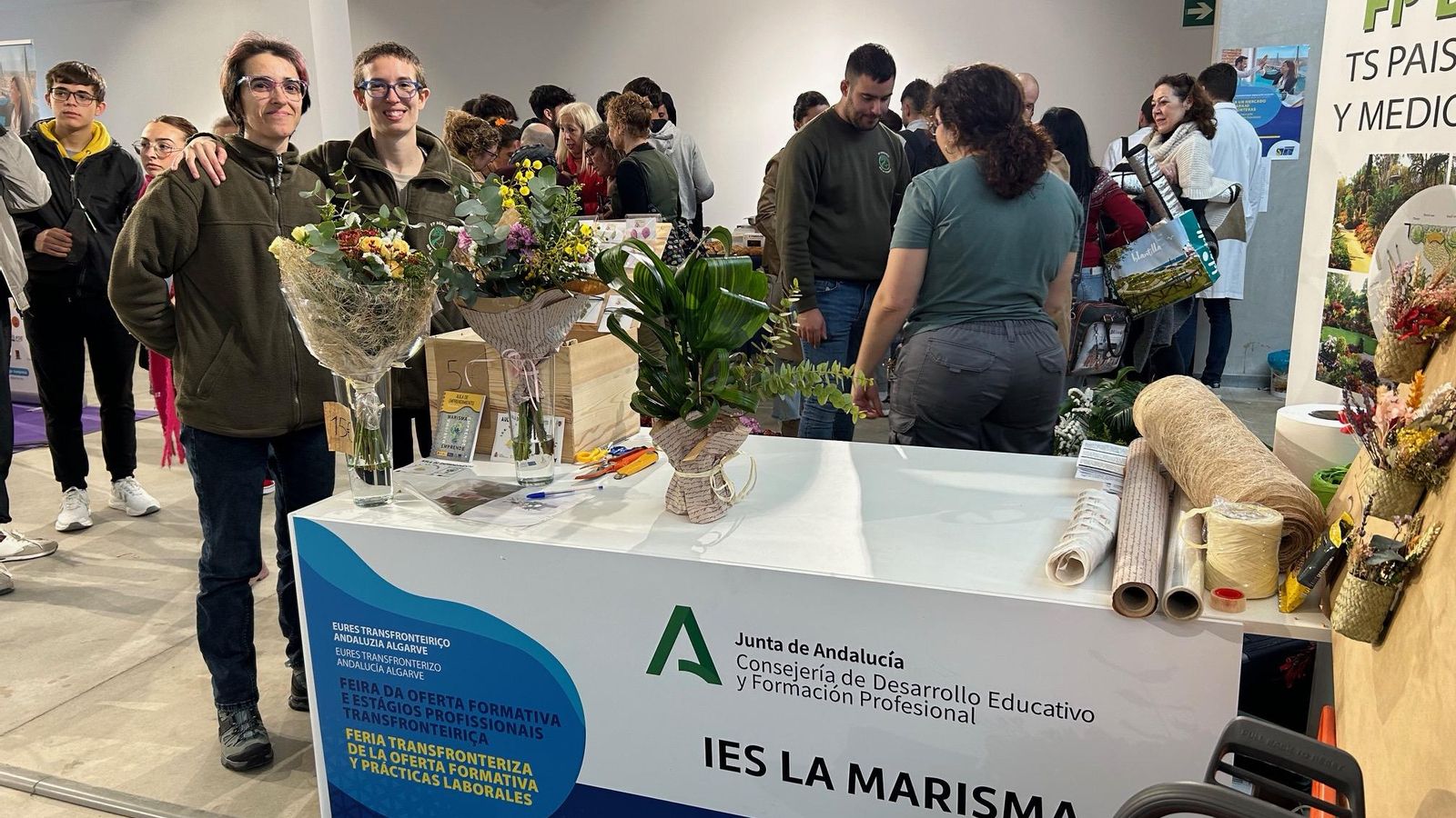 Uno de los stands en la Feria Transfronteriza de la Oferta Formativa y Prácticas Laborales en Ayamonte.