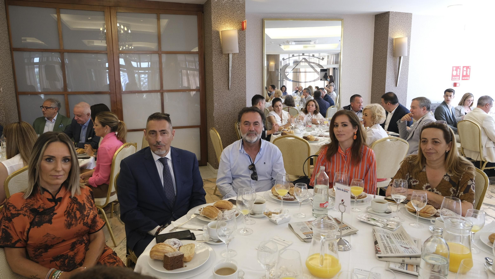 Imágenes del desayuno coloquio de Diario de Almeria y Hidralia.
