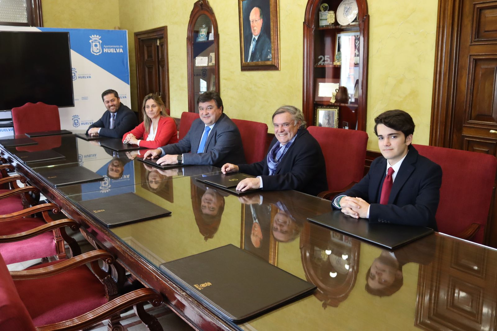 Encuentro en el Ayuntamiento.