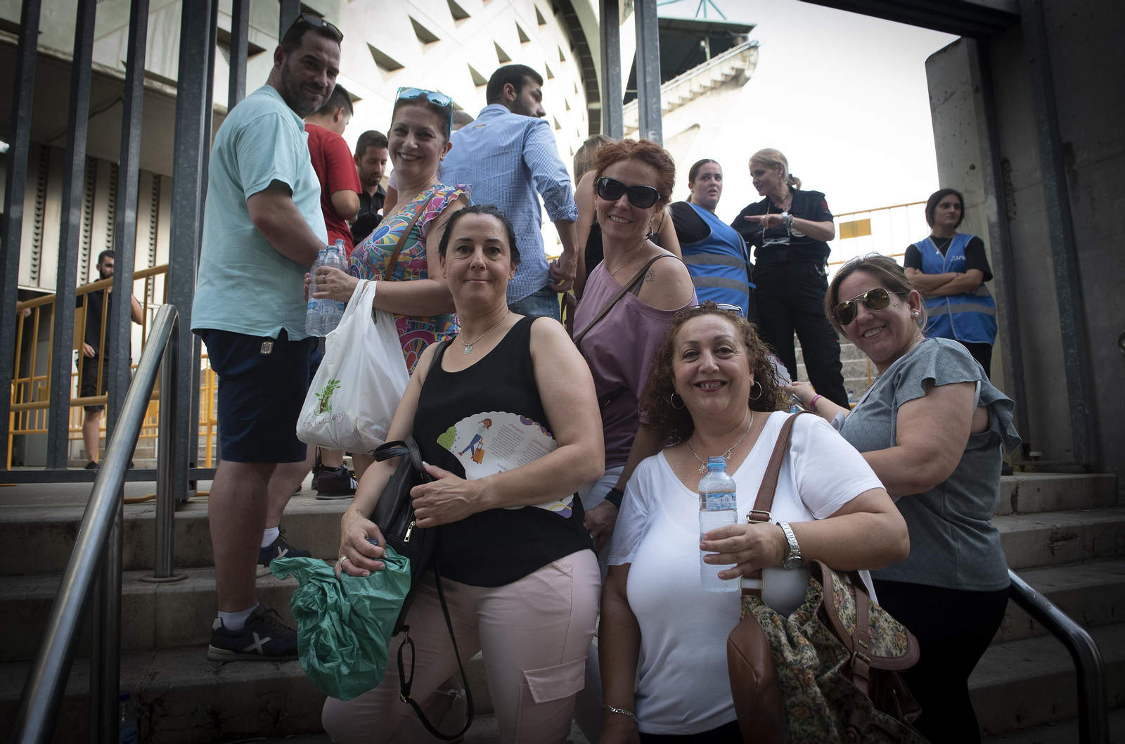 Las imágenes del ambiente en la entrada del concierto de Alejandro Sanz Las imágenes del ambiente en la entrada del concierto de Alejandro Sanz