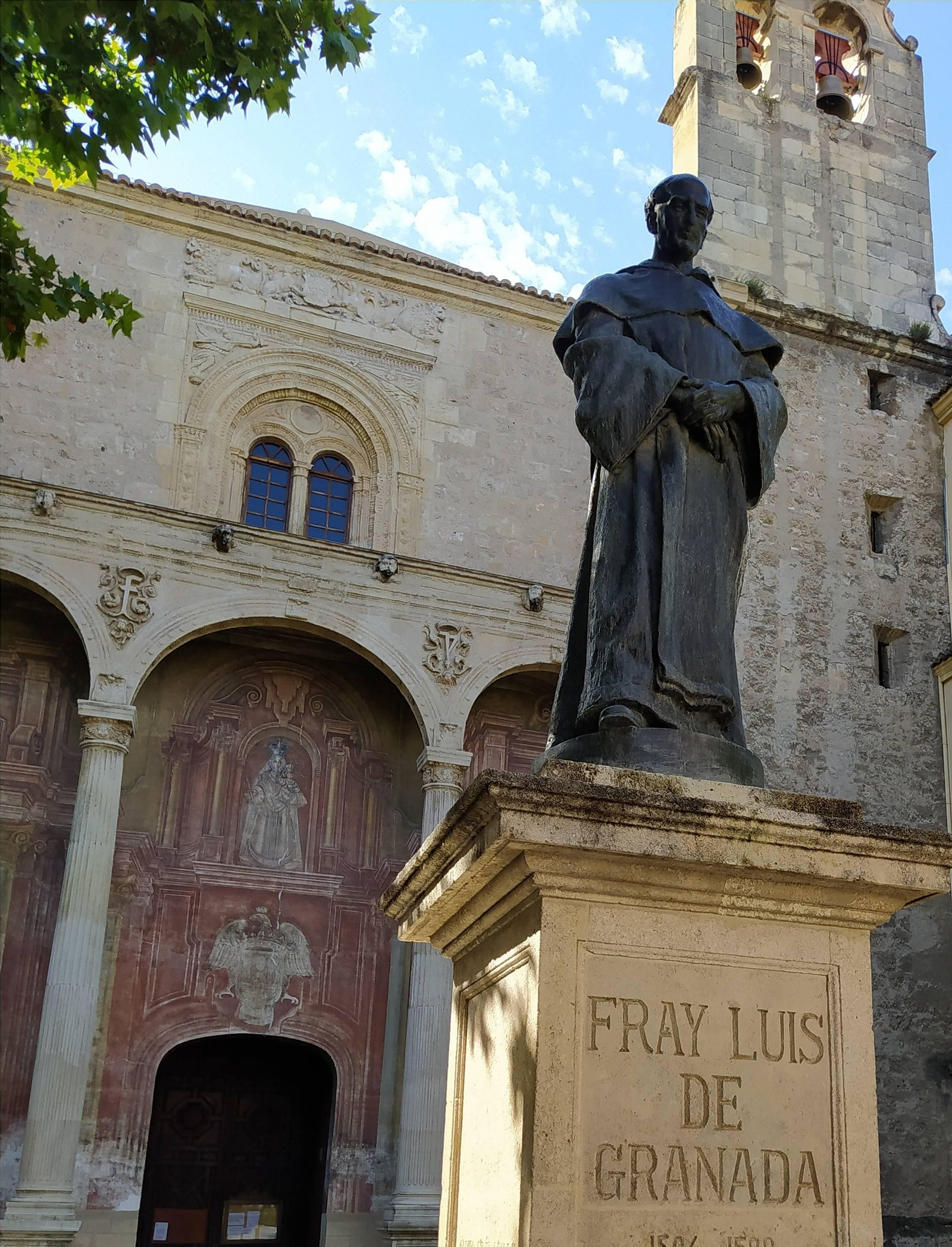 Fray Luis de Granada en la Plaza de Santo Domingo