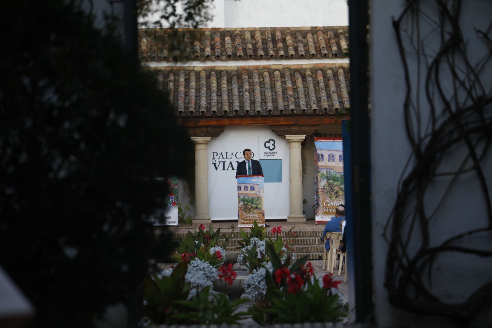 La presentación del libro 'Centenario de los Patios de Córdoba', en imágenes